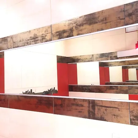 Z Garazem 5 Colours Centrum يلينيا غورا