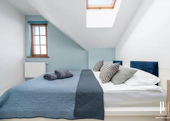 Z Garazem 5 Colours Centrum Apartment Jelenia Gora