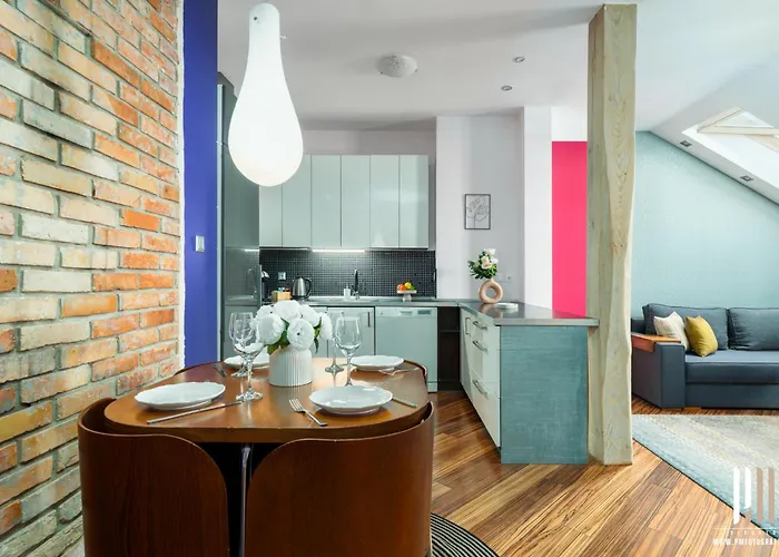 Apartment Z Garazem 5 Colours Centrum